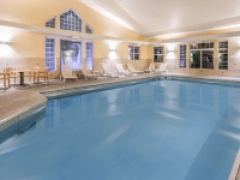 La Quinta Inn & Suites by Wyndham Belgrade - Bozeman Airport Hotels in Belgrade