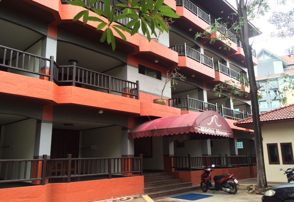 Marina Guesthouse, Bangkok  2023 Updated Prices, Deals