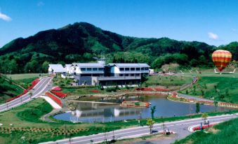Kazenokuni Iwami Resort & Stays