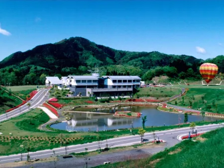 Kazenokuni Iwami Resort & Stays Отели в г. Гоцу