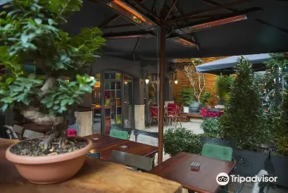 Corinne Art & Boutique Hotel