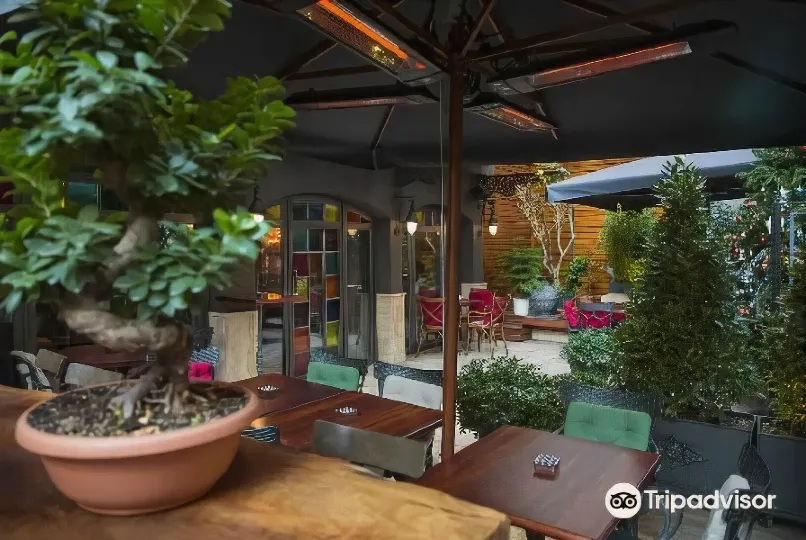 Corinne Art & Boutique Hotel