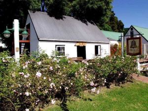 Belvidere Manor Lagoonside Cottages