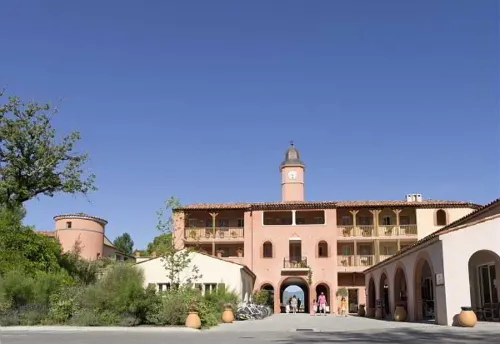 Village Pierre & Vacances le Rouret Hotels in Chambonas