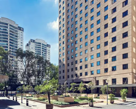 堪薩斯城國際機場戴斯酒店 梅酒店