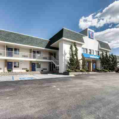 Motel 6 Niantic, CT - New London Hotel Exterior