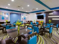 Fairfield Inn & Suites Virginia Beach/Norfolk Airport Các khách sạn gần Bãi biển Chicks Beach