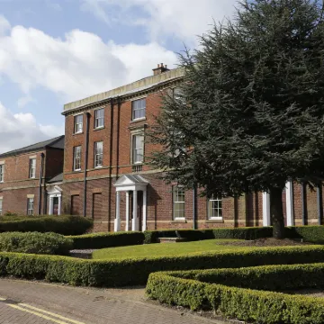 Doubletree by Hilton Stoke on Trent Hotels near Staffordshire University