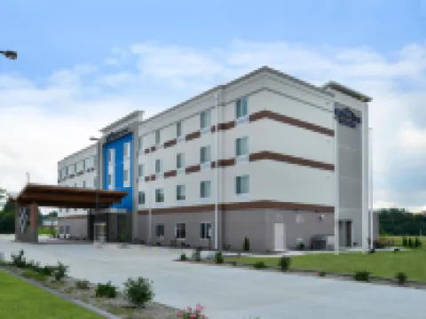 Holiday Inn Express & Suites EFFINGHAM by IHG Hotels in Effingham
