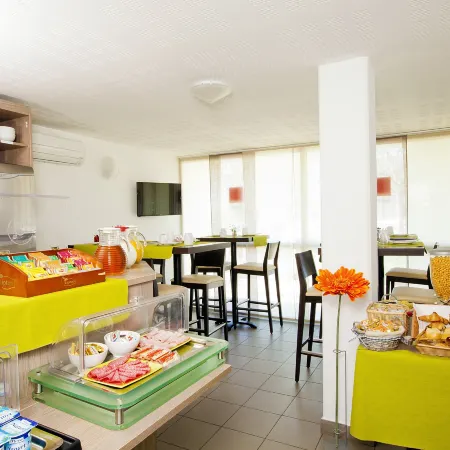 Apparthotel Séjours & Affaires Manosque