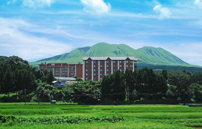 Kamenoi Hotel Aso Park Resort