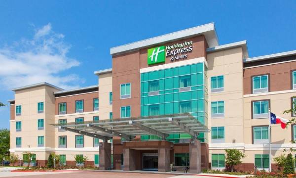 Holiday Inn Express & Suites Houston S - Medical CTR Area by IHG