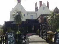 Highfield Hotel