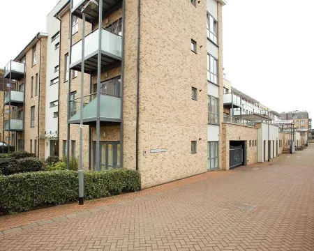 Citystay Living - the VIE Отели рядом с достопримечательностью «Колледж Кембридж Маслим»