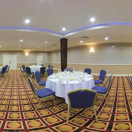 Doubletree by Hilton Fullerton