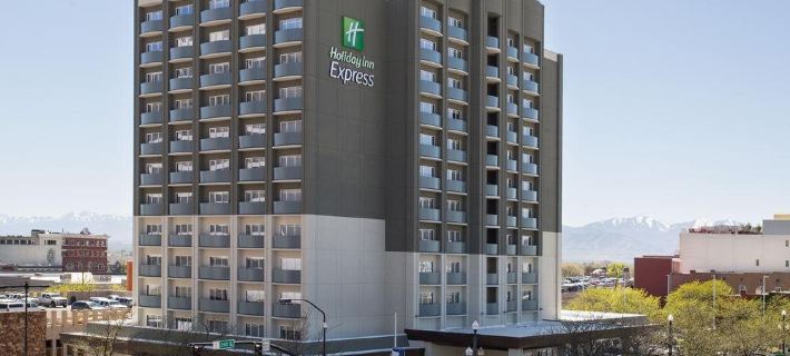 Holiday Inn Express & Suites BAKERSFIELD AIRPORT by IHG Hoteles en Bakersfield
