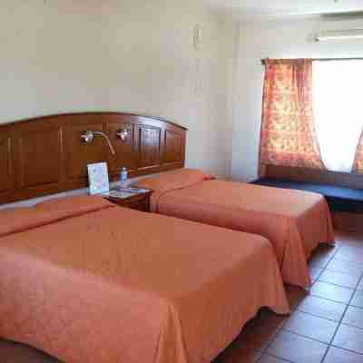 Hotel Angra Rooms