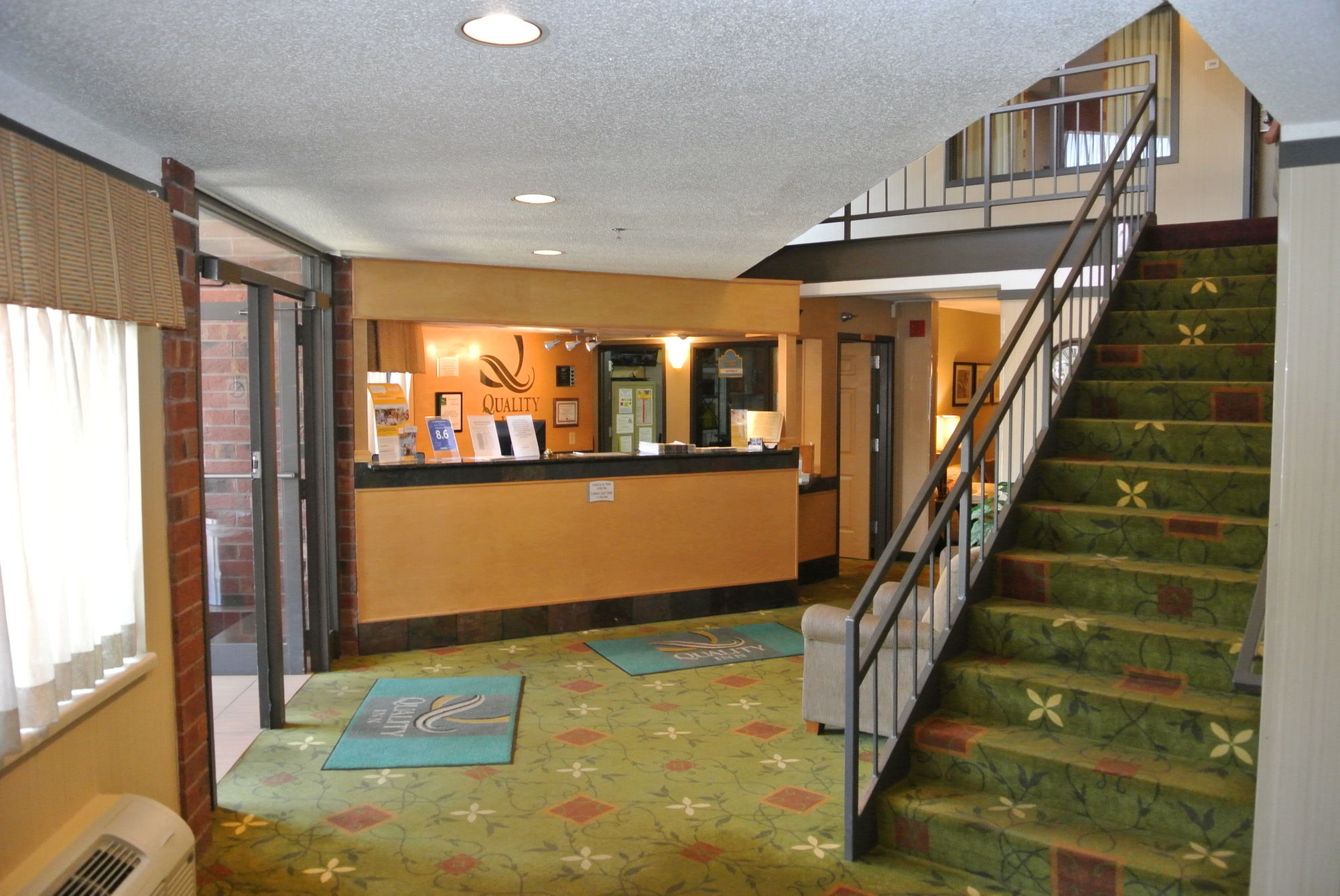 Quality Inn & Suites Mayo Clinic Area