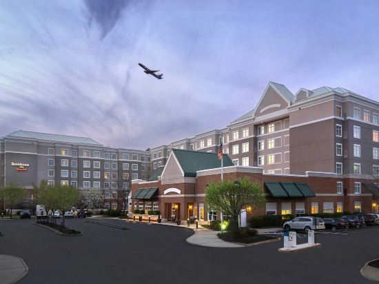 10 Best Hotels near Jersey Gardens Mall Shopping Center, Elizabeth 2023 |  Trip.com