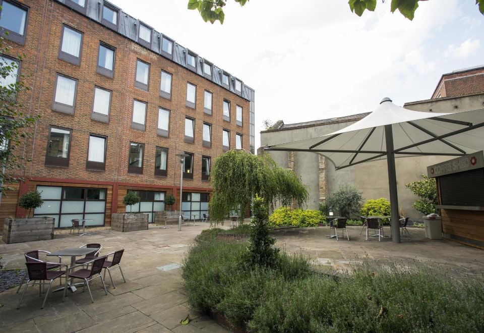 5. 포인트 A 호텔..