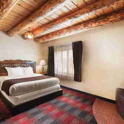 Sagebrush Inn & Suites Rooms