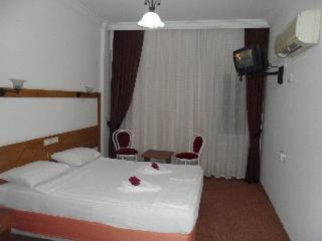 Semoris Hotel