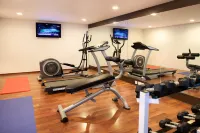 Sterling Munnar - Gym