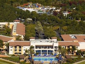 Grand Pacific Palisades Resort