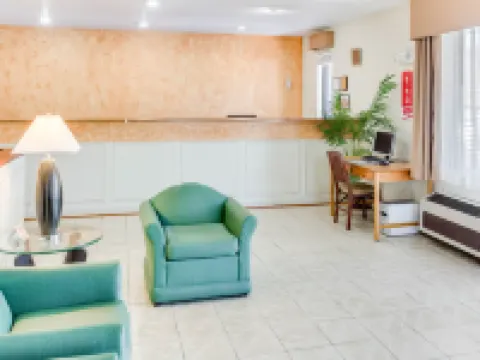 Quality Inn & Suites Hotels in Suffolk