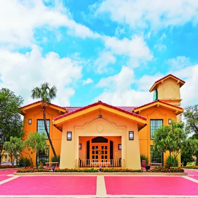 La Quinta Inn by Wyndham San Antonio Lackland Hotels near Van de Walle Park