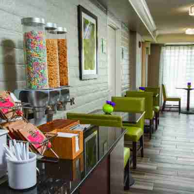 La Quinta Inn by Wyndham Ventura Dining/Meeting Rooms