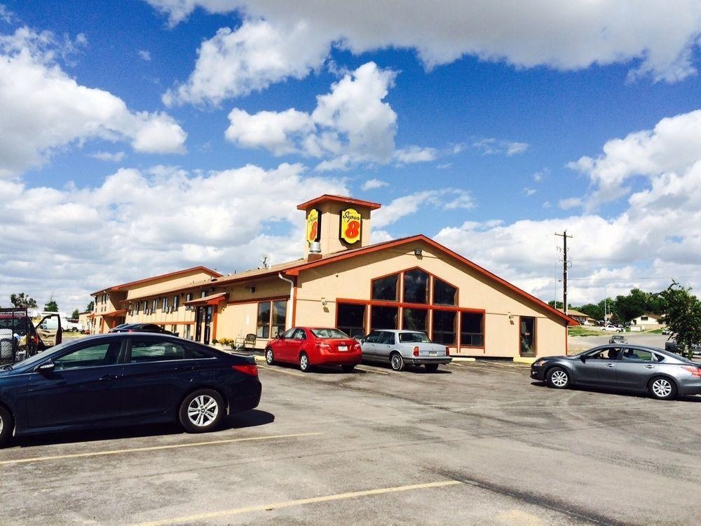 Super 8 by Wyndham Chadron NE