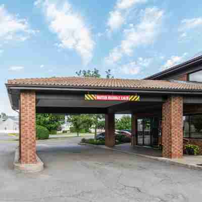 Comfort Inn Hotel Exterior