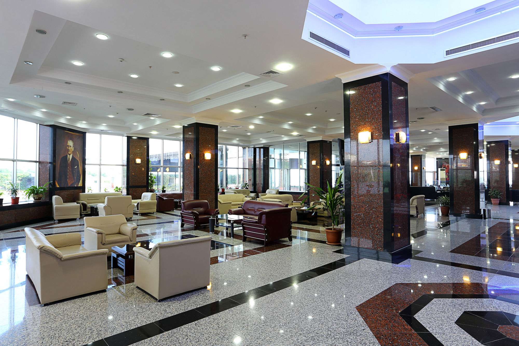 Eser Diamond Hotel & Convention Center