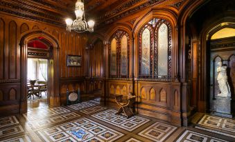 Larnach Lodge & Stable Stay