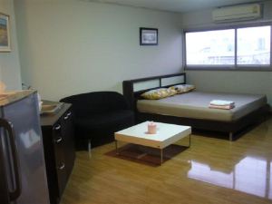 DMK Don Mueang Airport Guest House