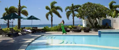 The Lighthouse Marina Resort Отели рядом с достопримечательностью «Camayan Beach»