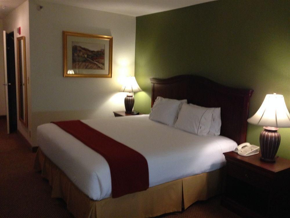 Red Lion Inn & Suites Perris