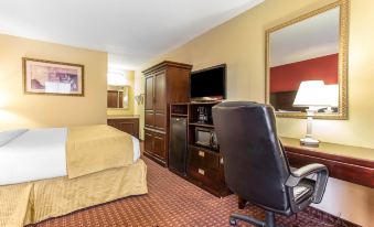 Clarion Pointe Statesville