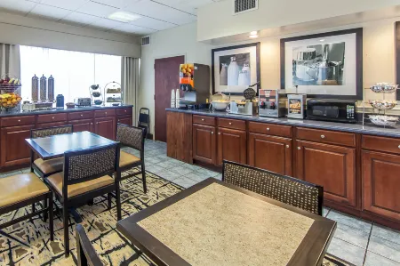 Clarion Inn Cleveland Near University