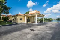 Quality Inn & Suites Mt Dora North Hôtels à : Mount Dora