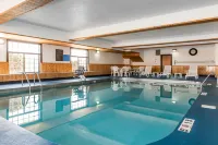 Quality Inn Hotels in Defiance