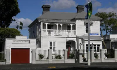 Ponsonby Manor Guest House Hotels in Ponsonby