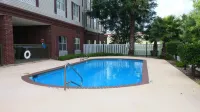 Country Inn & Suites by Radisson, Harlingen, TX - Rooftop Pools