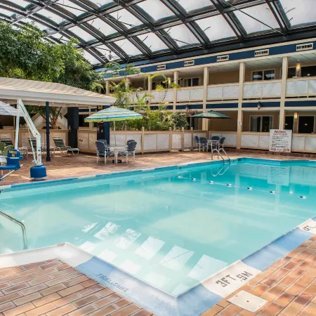 Ramada by Wyndham Indianapolis Speedway