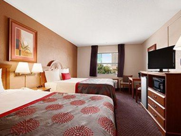 Ramada by Wyndham Sioux City