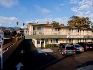 Crystal Lodge Motel