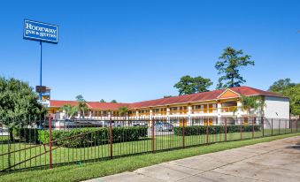 Rodeway Inn & Suites