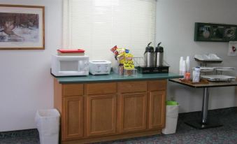 Americas Best Value Inn & Suites Clear Lake