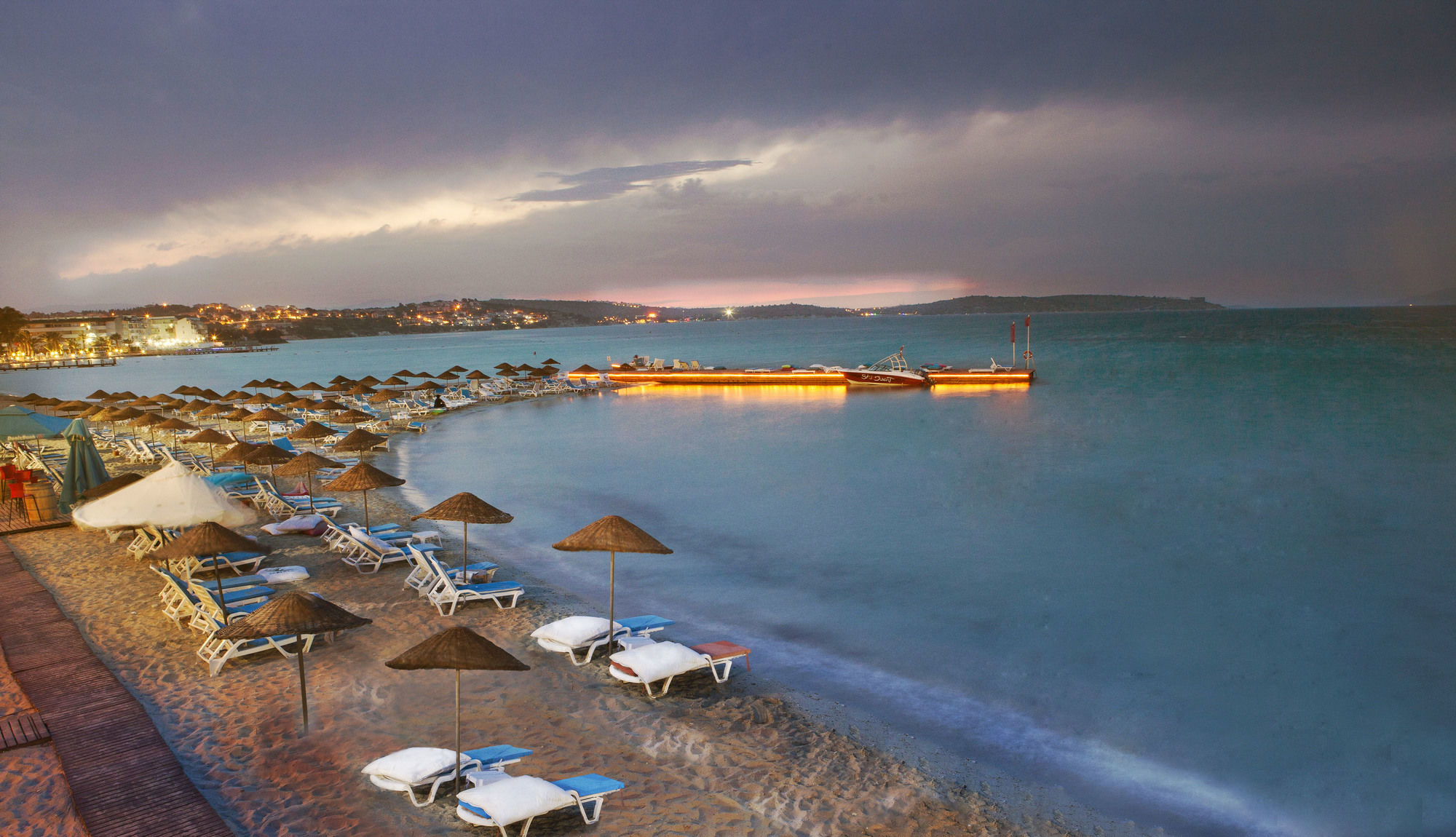 A 11 Hotel Çeşme